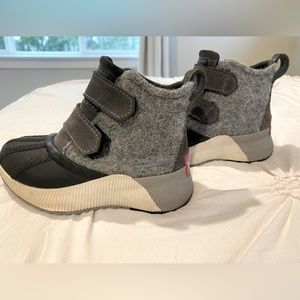 Minimally worn childrens Sorel boots